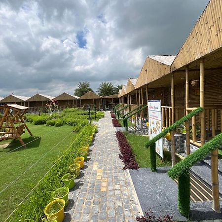 Gopika Resort Vrindavan Ngoại thất bức ảnh