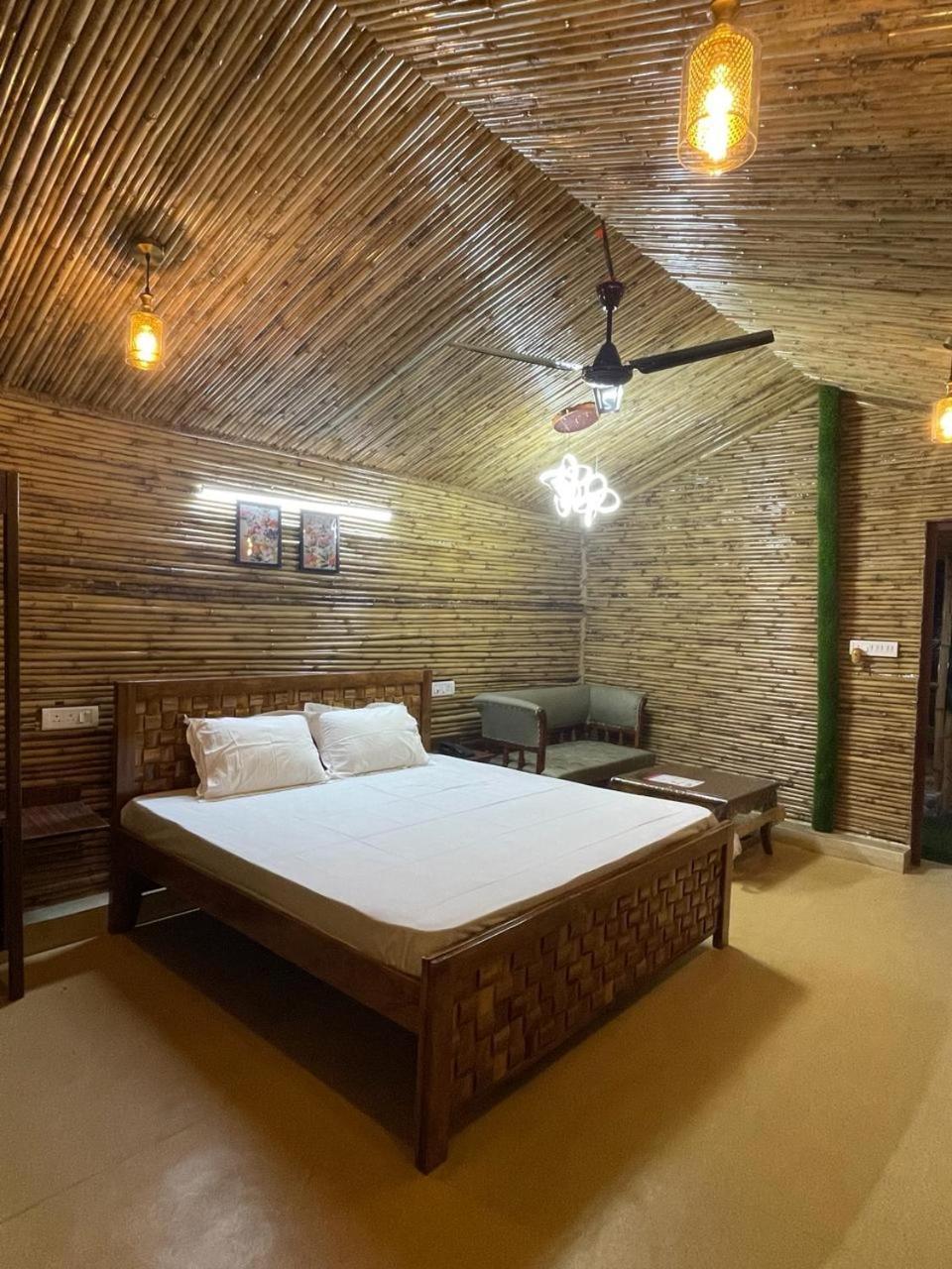 Gopika Resort Vrindavan Ngoại thất bức ảnh
