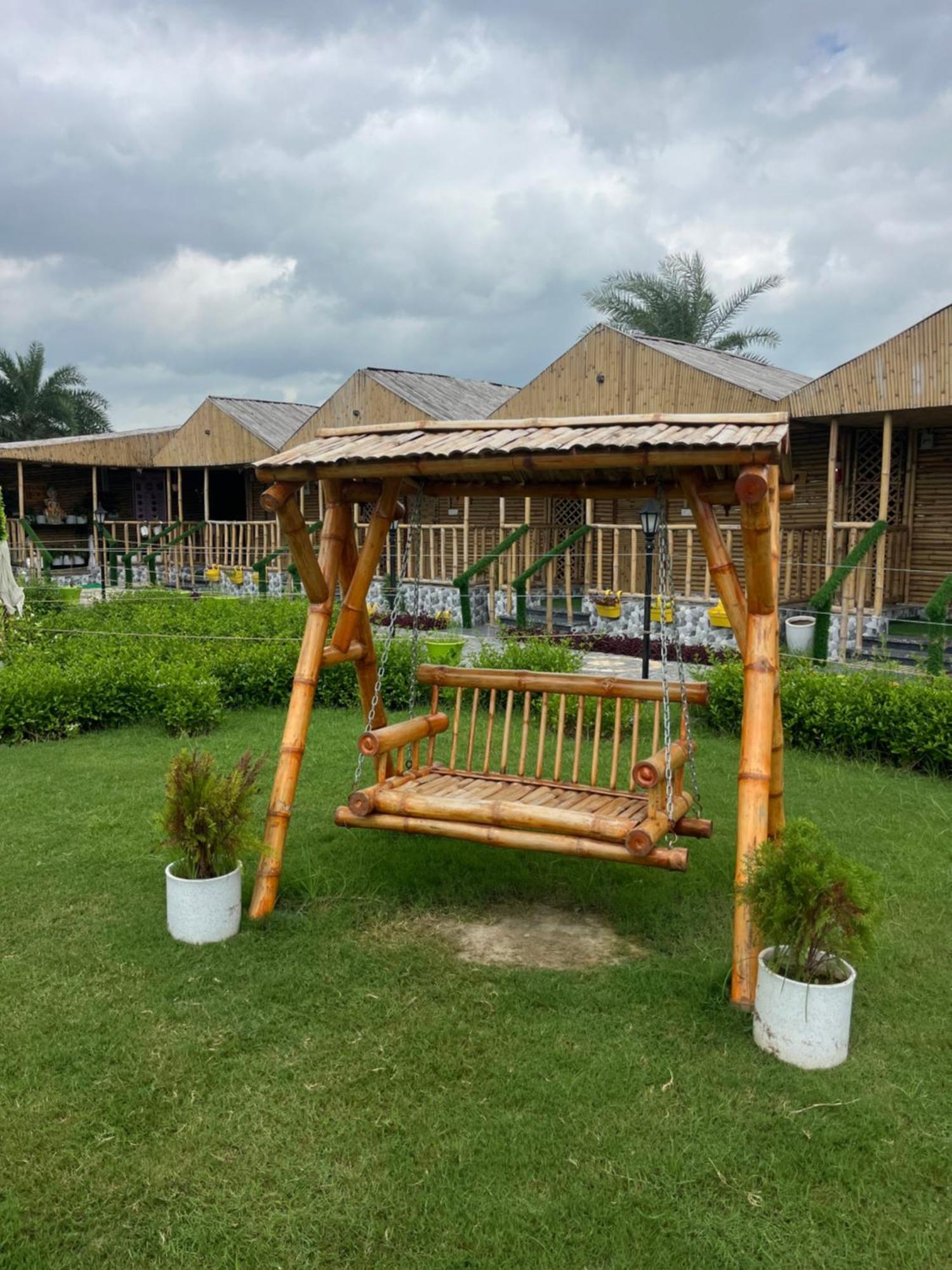 Gopika Resort Vrindavan Ngoại thất bức ảnh