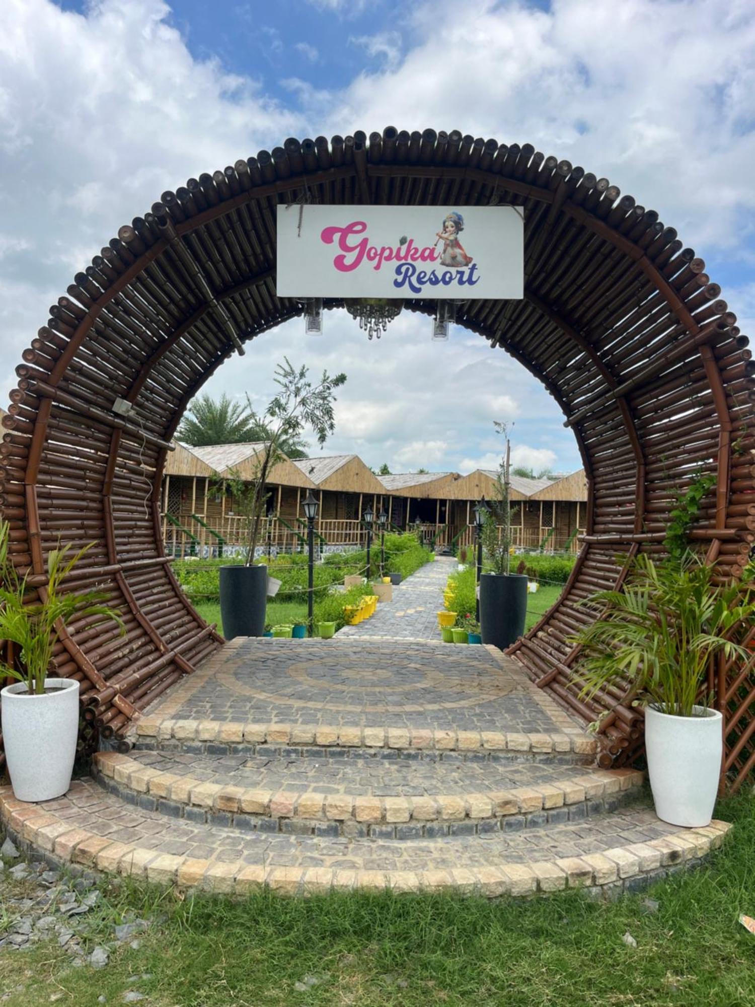 Gopika Resort Vrindavan Ngoại thất bức ảnh